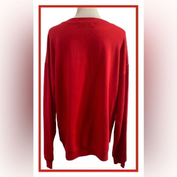Wound Up Size XXL Red “Instead o Presents,” Sweatshirt - Picture 2 of 9